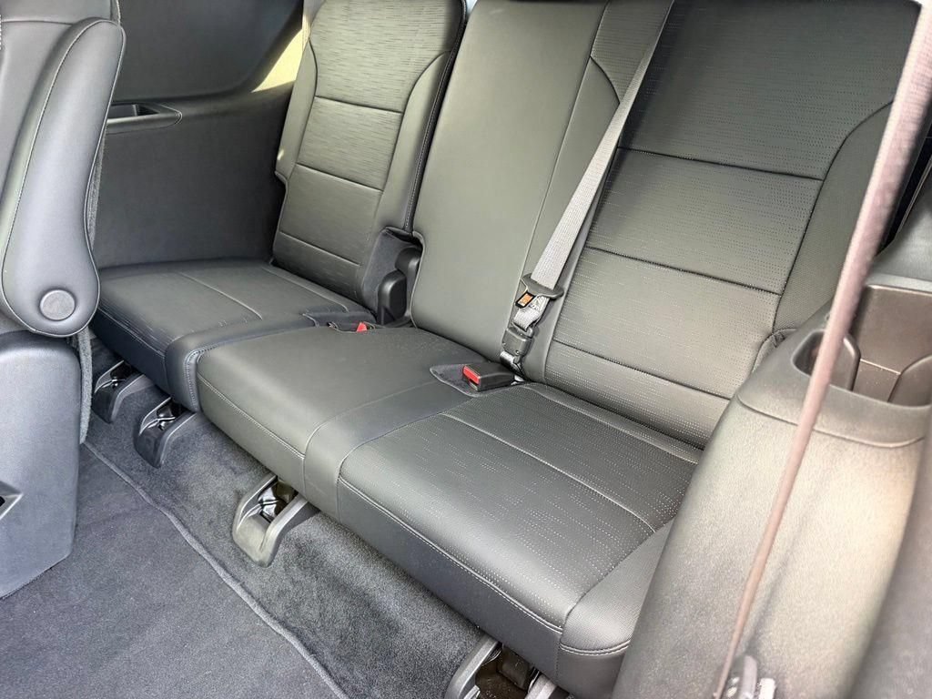 Used 2025 Buick Enclave Sport Touring FWD image 10