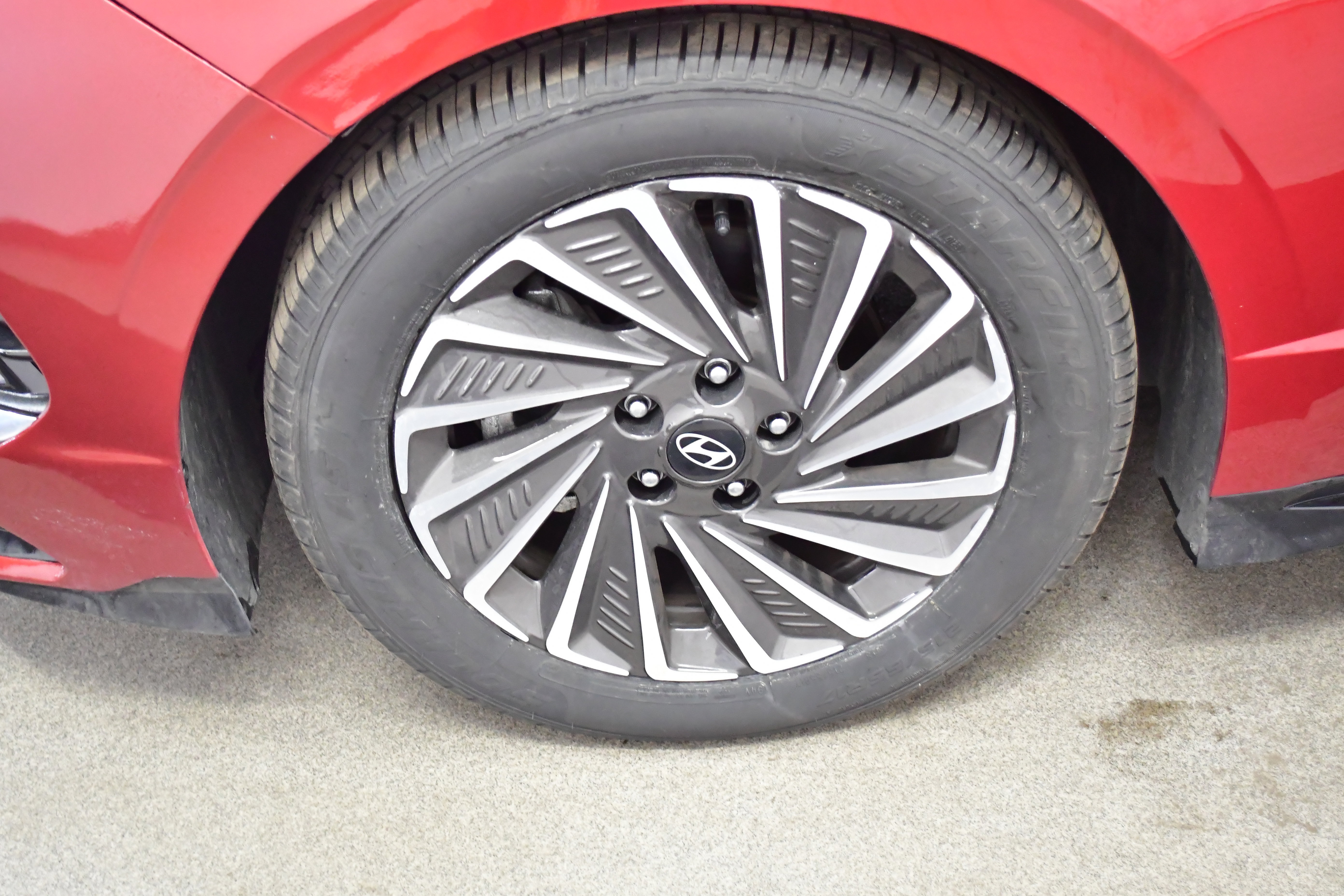 Used 2025 Hyundai Sonata SEL FWD image 36