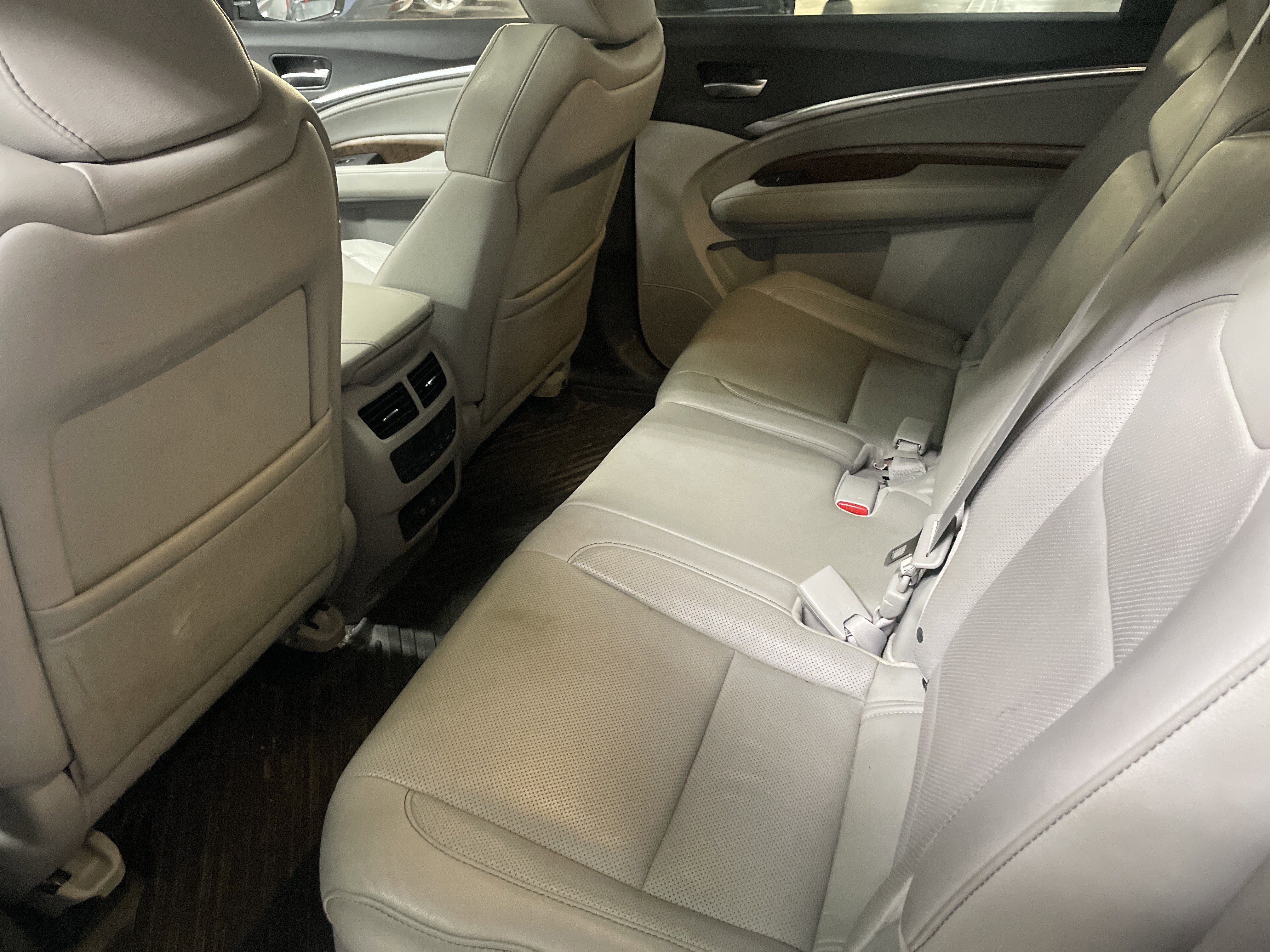 Used 2019 Acura MDX FWD w/ Technology Package image 9