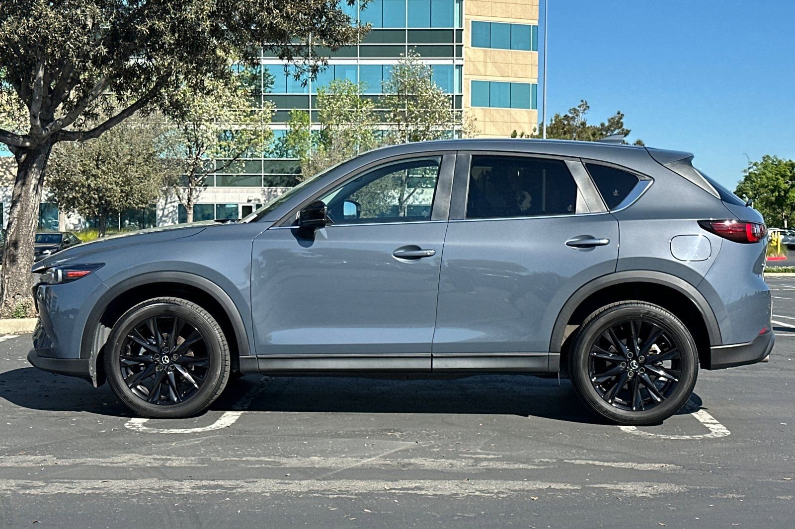 Used 2023 MAZDA CX-5 Carbon Edition image 7