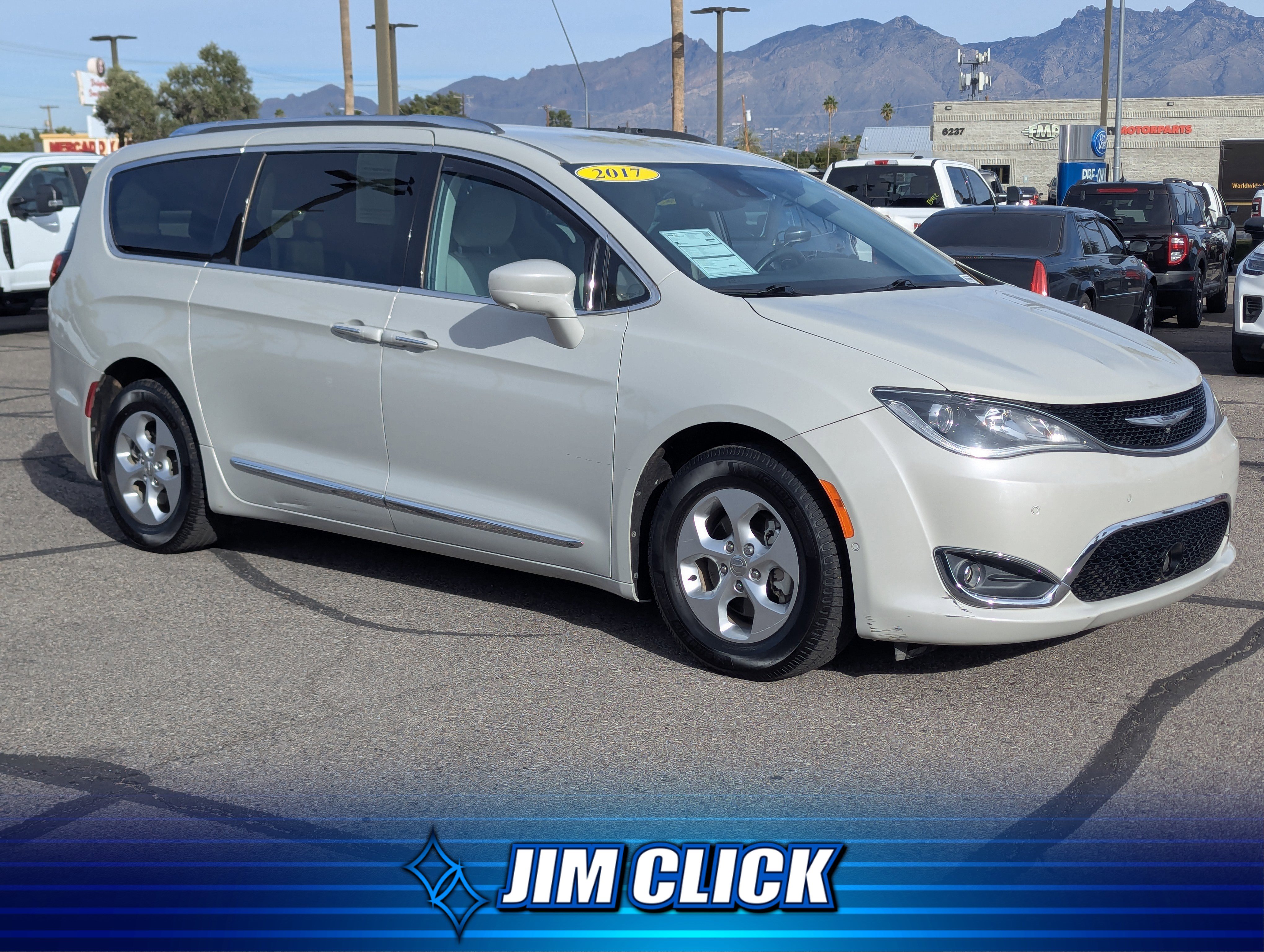 Used 2017 Chrysler Pacifica Touring-L Plus
