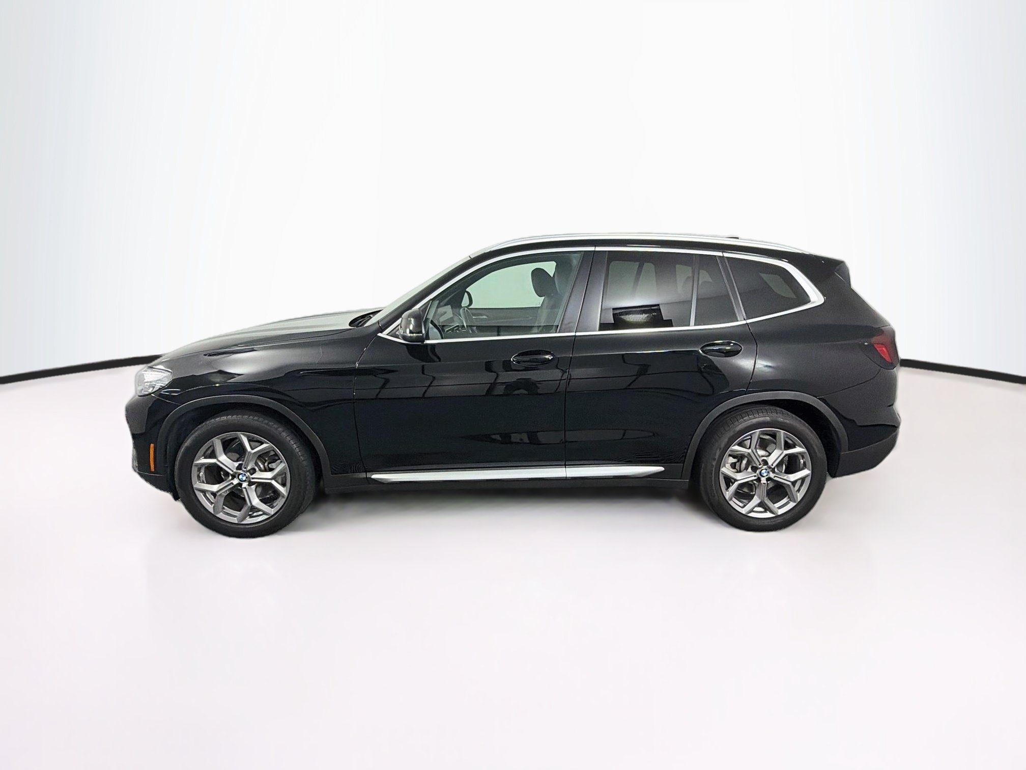 Used 2022 BMW X3 sDrive30i w/ Convenience Package RWD image 4
