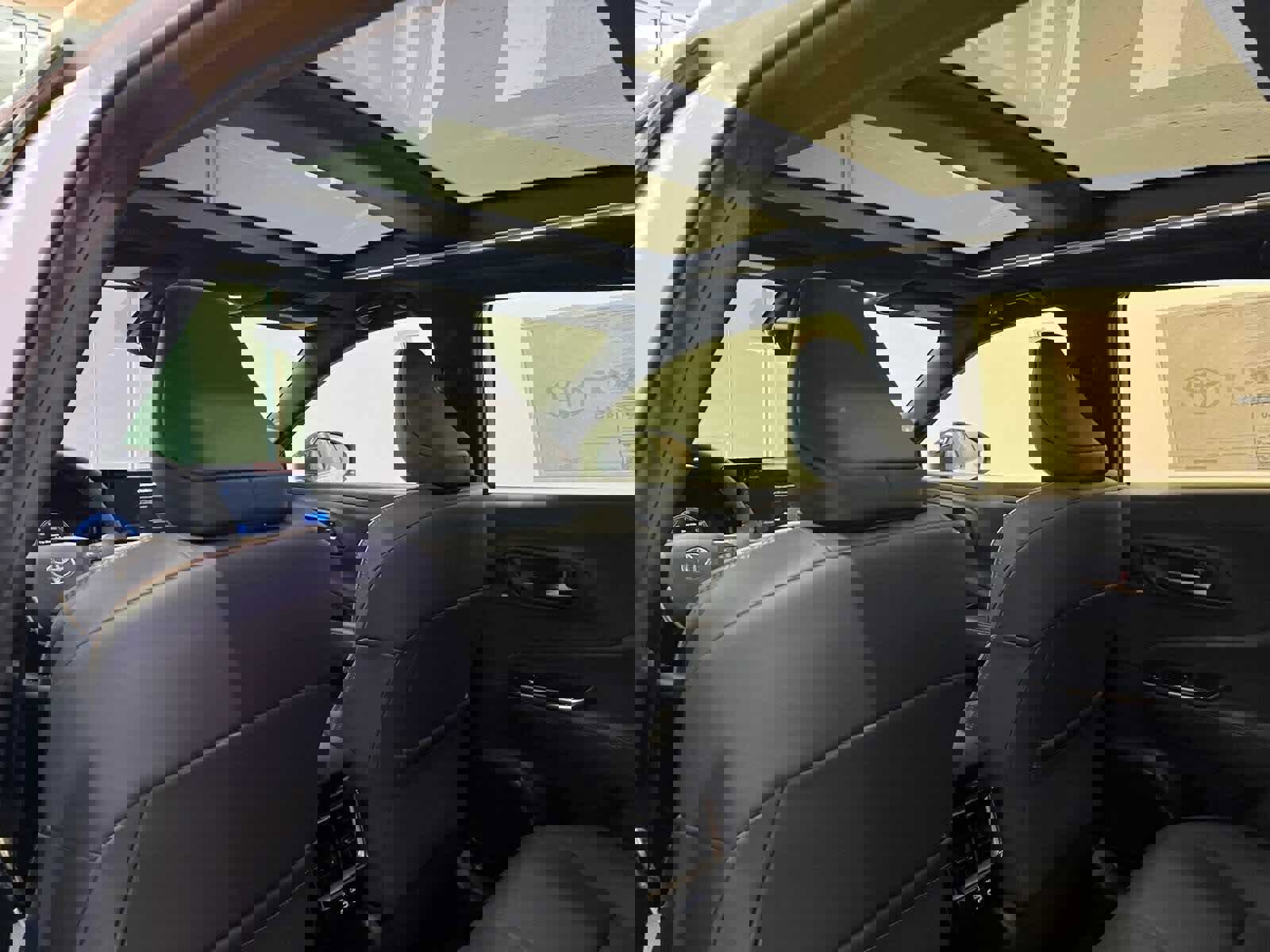 New 2026 Toyota Crown Platinum image 12