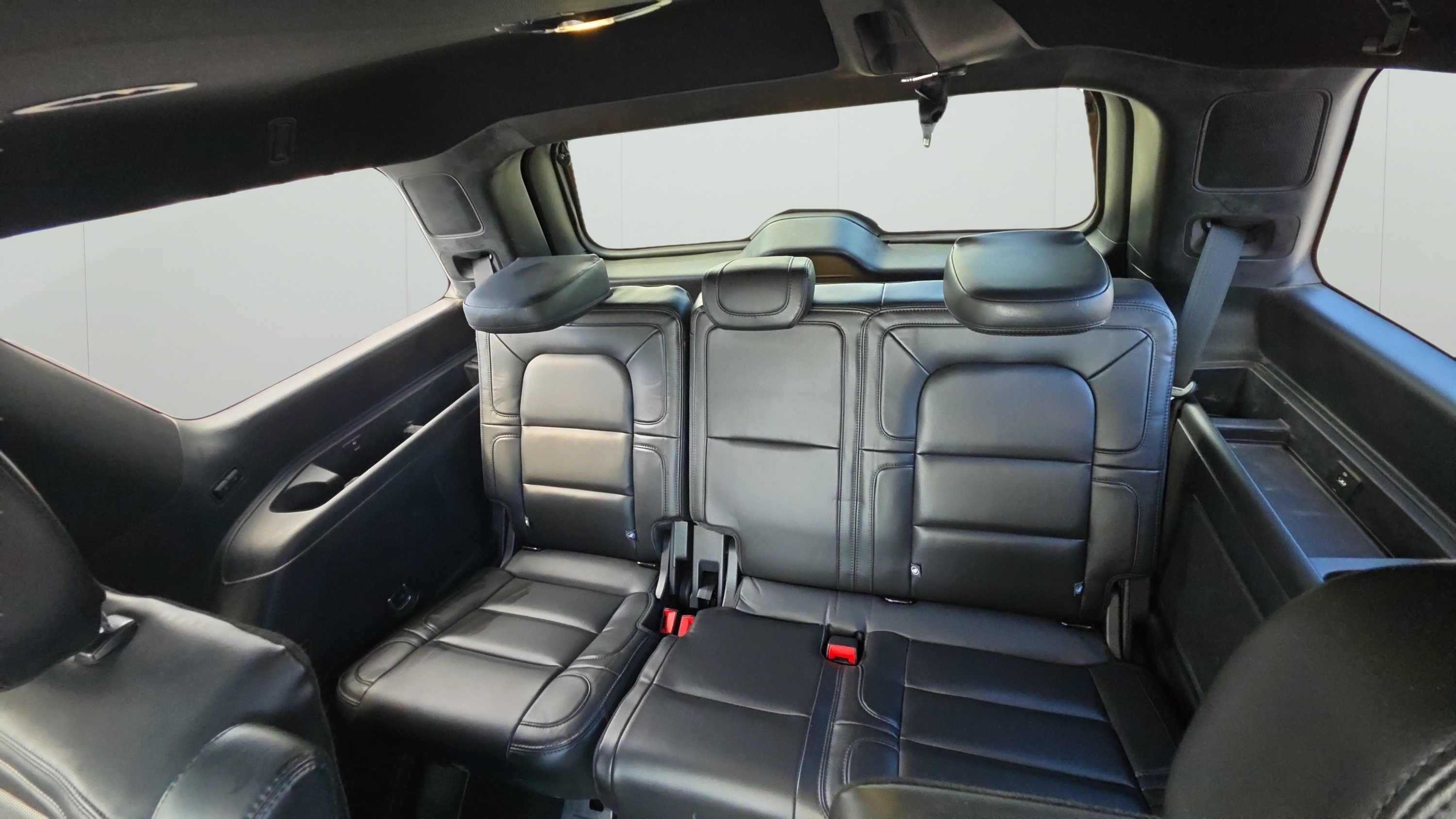 Used 2021 Lincoln Navigator Reserve w/ Luxury Package AWD/4WD image 23