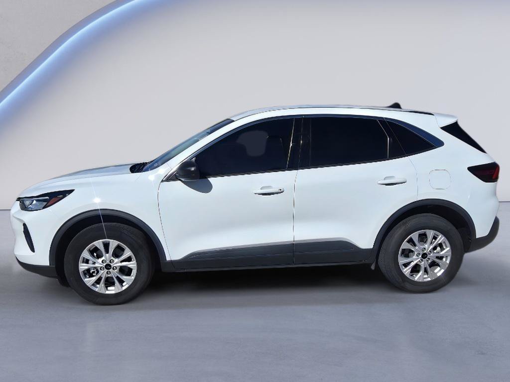 Used 2024 Ford Escape Active w/ Tech Pack #1 AWD/4WD image 2