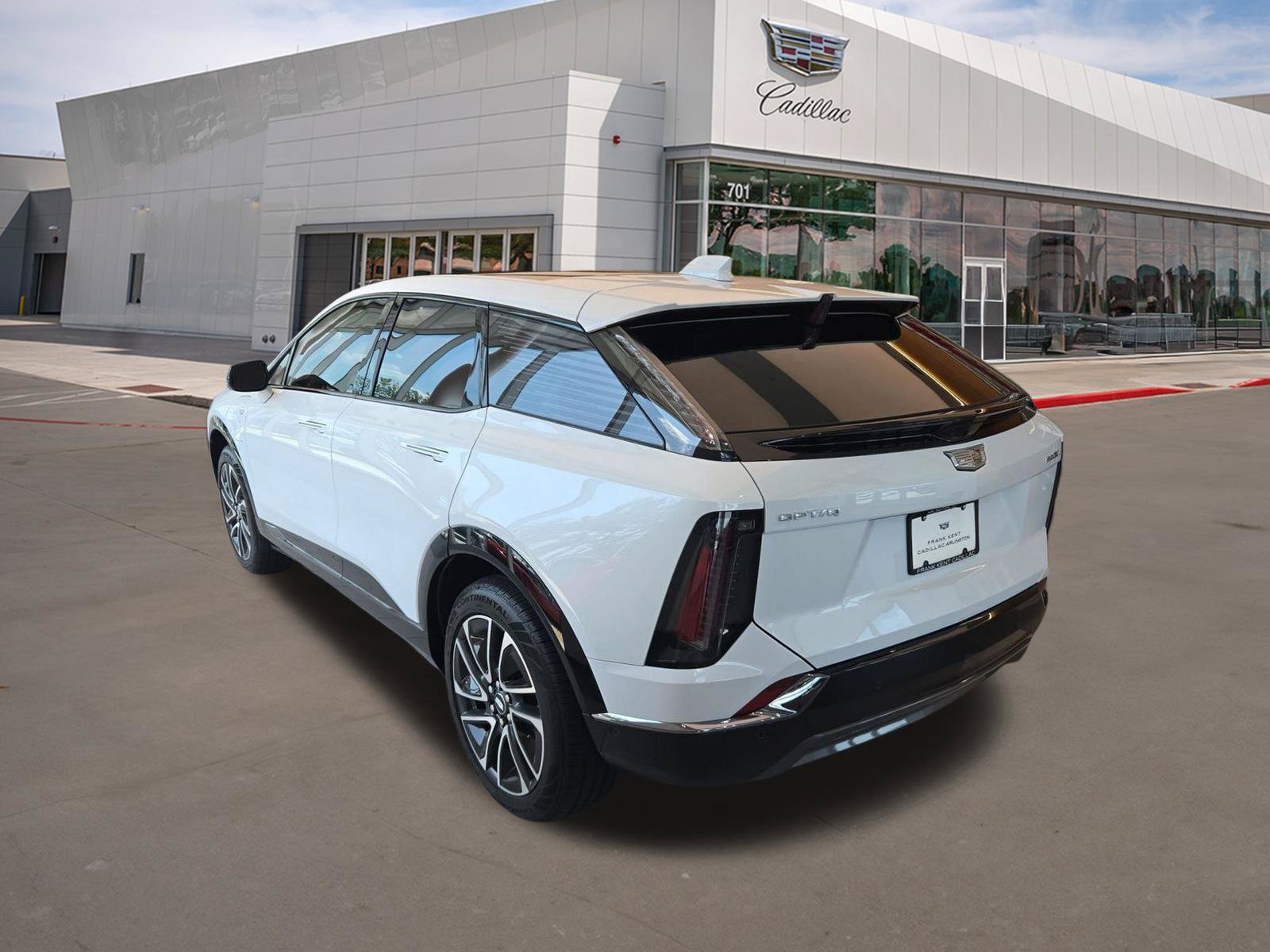 New 2026 Cadillac Optiq Sport 2 w/ LPO, Floor Liner Package AWD/4WD image 4