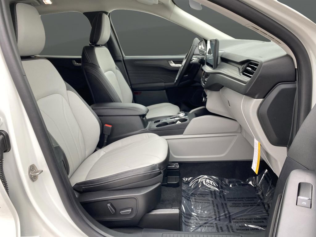 New 2026 Ford Escape SE w/ PHEV Premium Package image 39