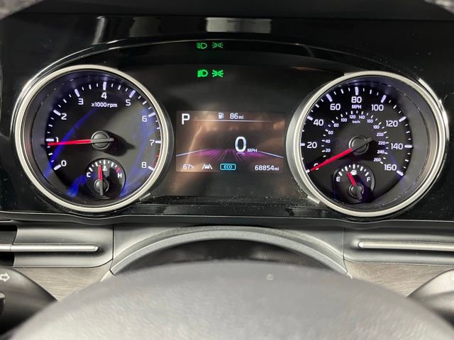 Used 2024 Kia Carnival EX FWD image 17