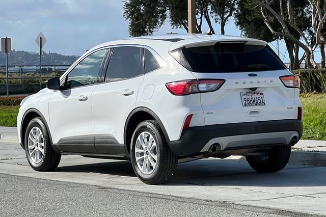 Used 2022 Ford Escape SE image 6