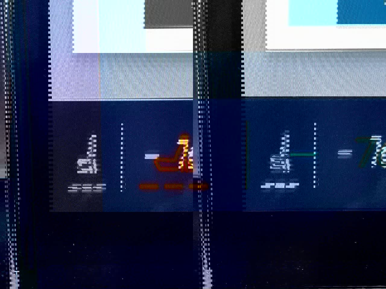 Used 2023 Lincoln Corsair Reserve w/ Equipment Group 201A image 22