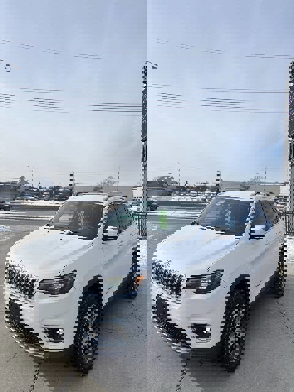 Used 2019 Jeep Cherokee Limited image 7