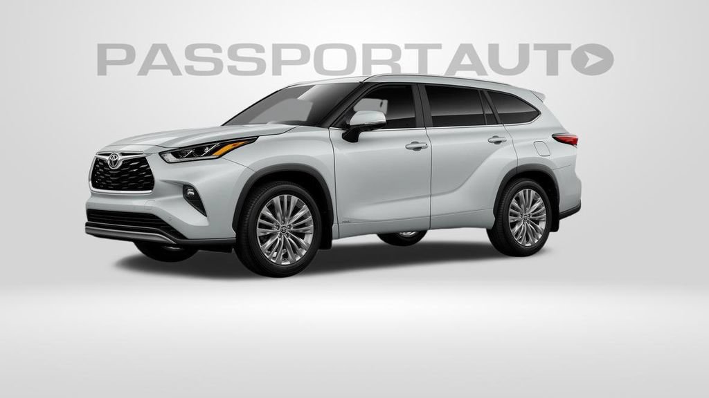 New 2026 Toyota Highlander Platinum AWD/4WD image 2