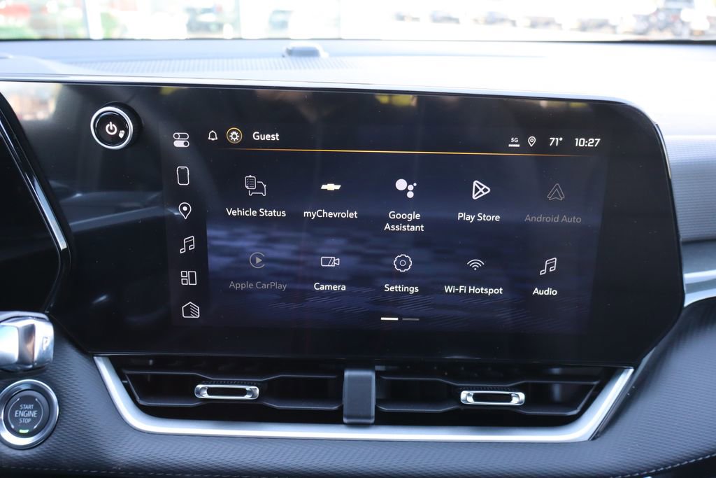New 2026 Chevrolet Equinox LT w/ Safety and Technology Package FWD image 11