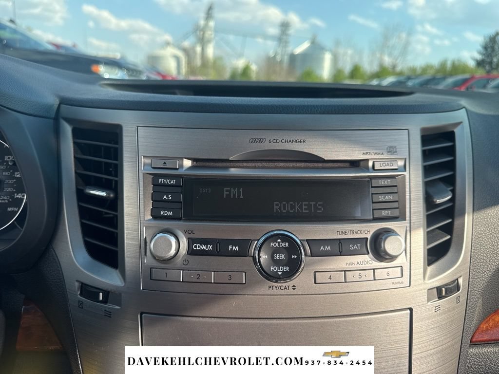 Used 2010 Subaru Outback 2.5i Limited AWD/4WD image 15