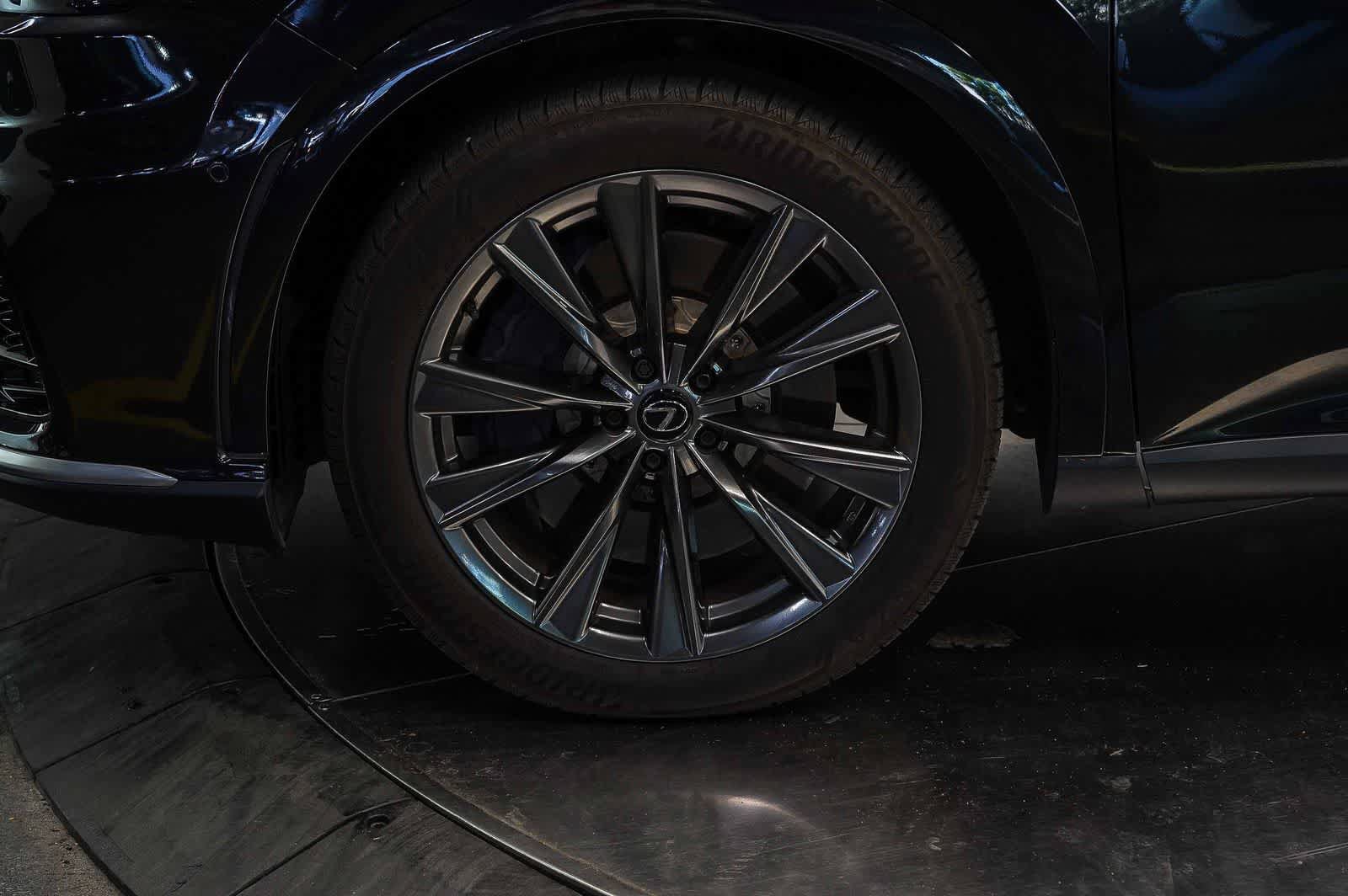 Used 2024 Lexus RX 350 F Sport w/ Convenience Package AWD/4WD image 9