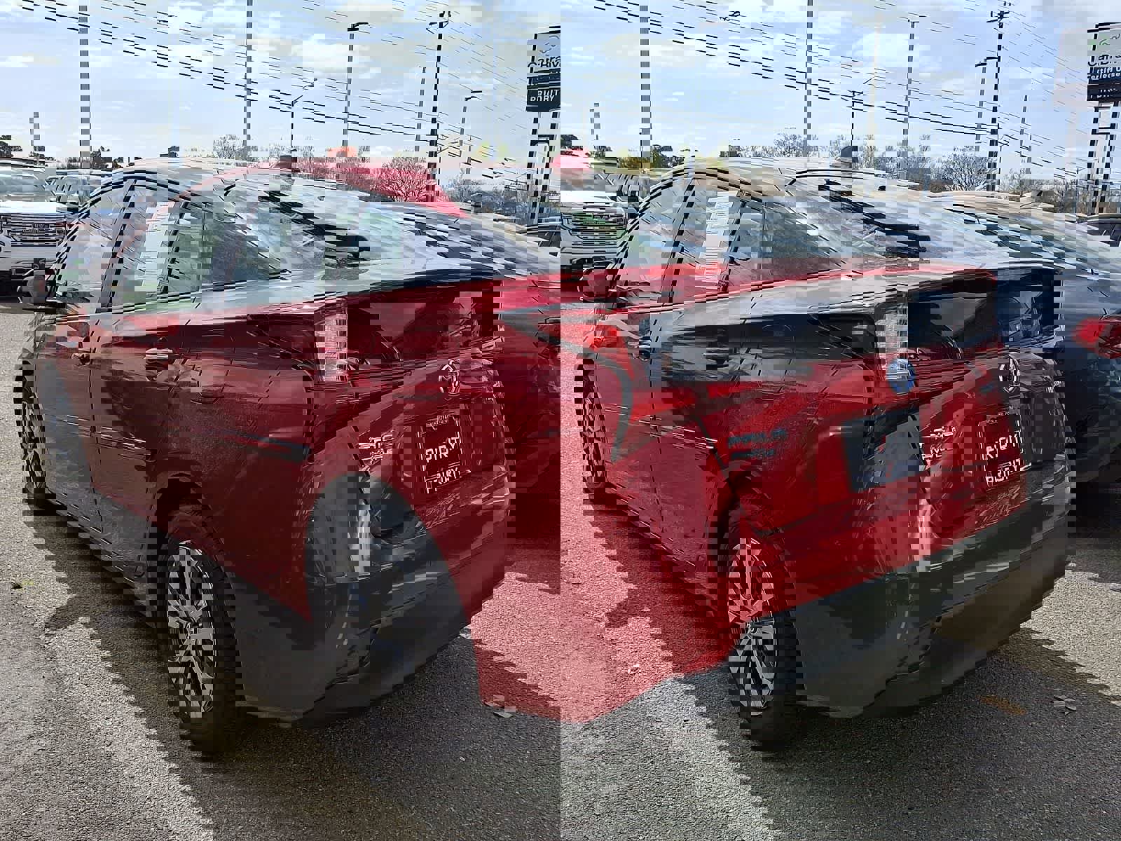 Used 2022 Toyota Prius LE image 4