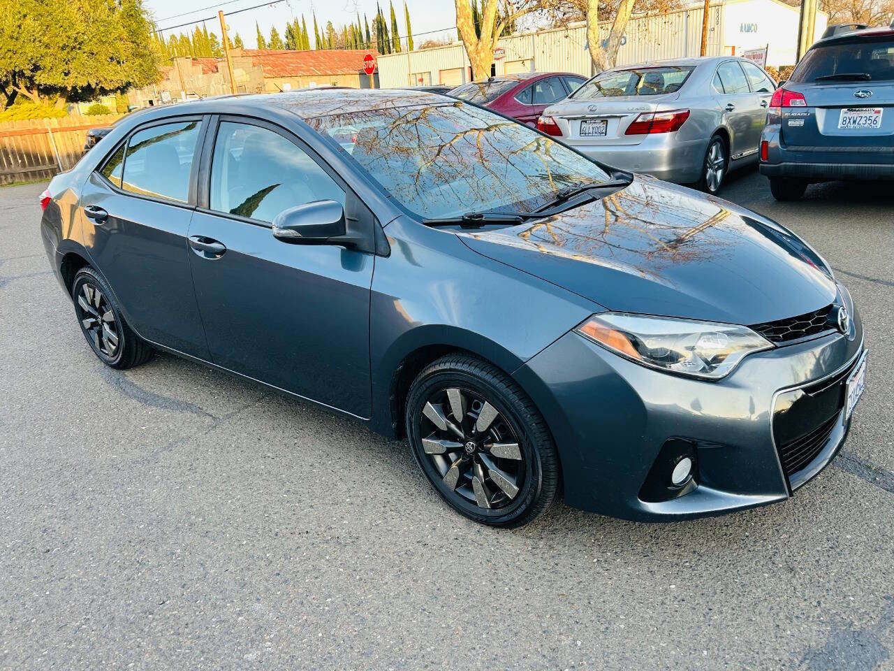 Used 2016 Toyota Corolla S image 2