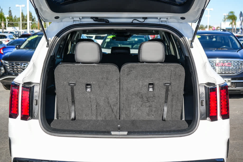 Certified 2023 Kia Sorento S w/ Panoramic Sunroof Package FWD image 26