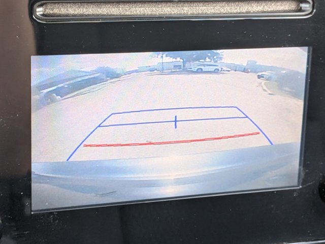 Used 2018 Toyota Corolla LE FWD image 6