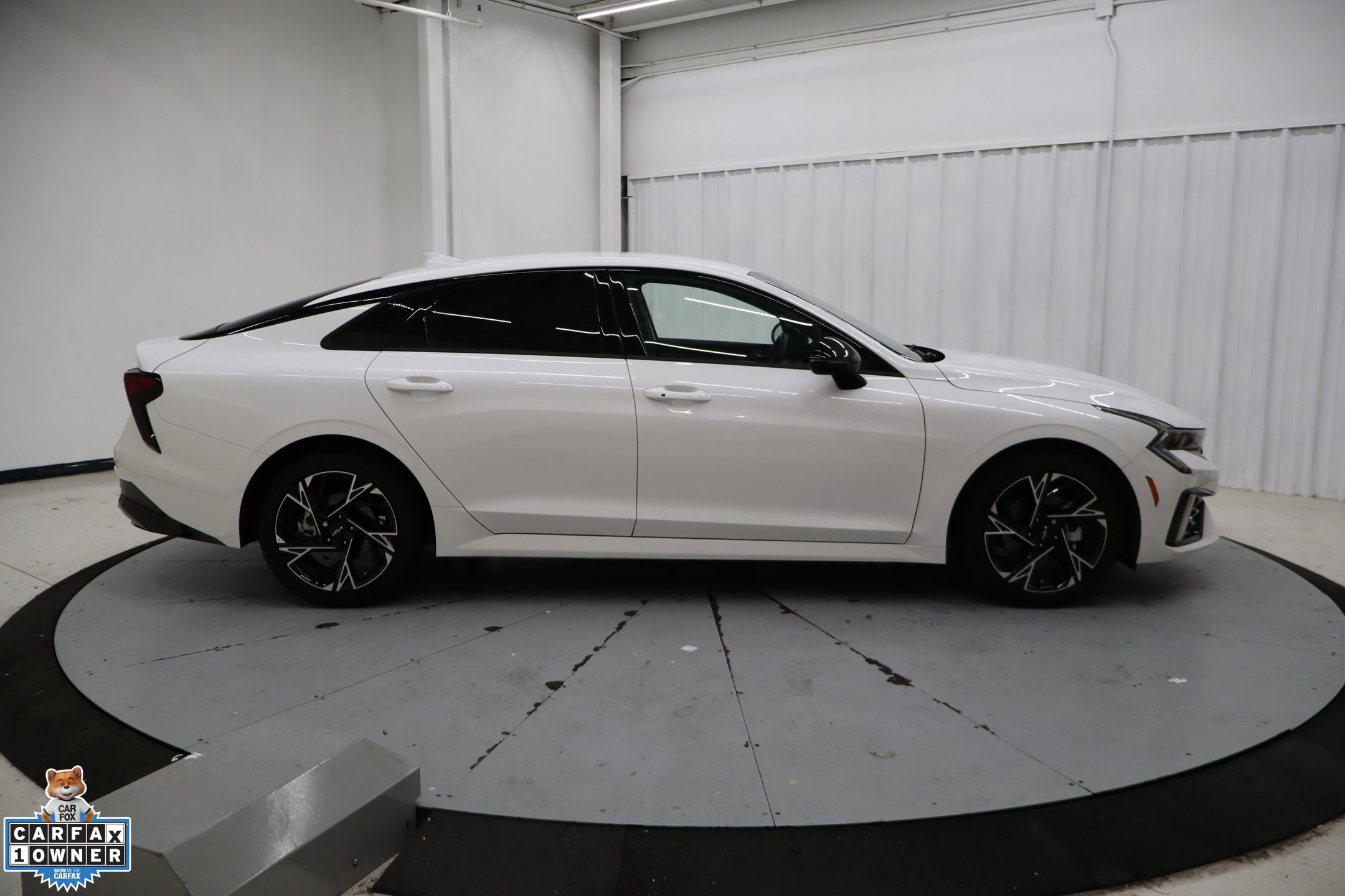 Used 2025 Kia K5 GT-Line FWD image 2