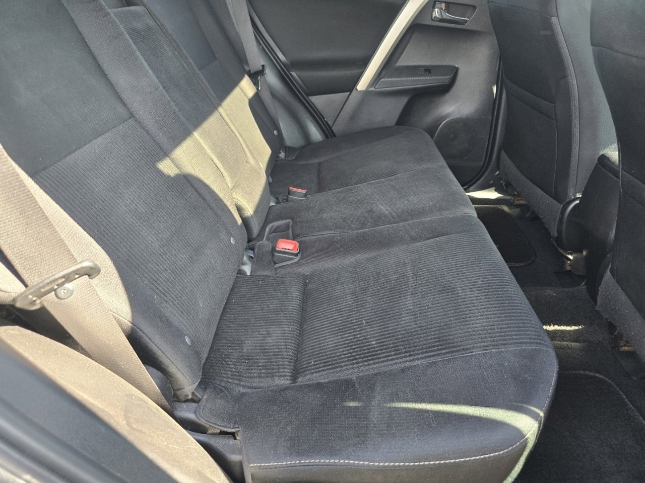 Used 2014 Toyota RAV4 XLE AWD/4WD image 12