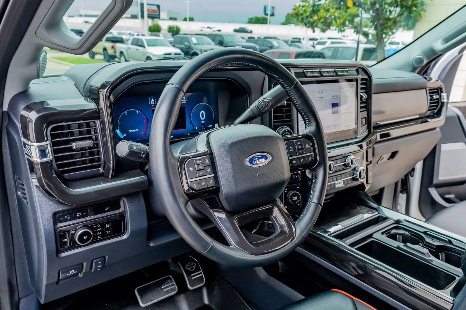 Used 2023 Ford F250 Lariat w/ Lariat Ultimate Package AWD/4WD image 16