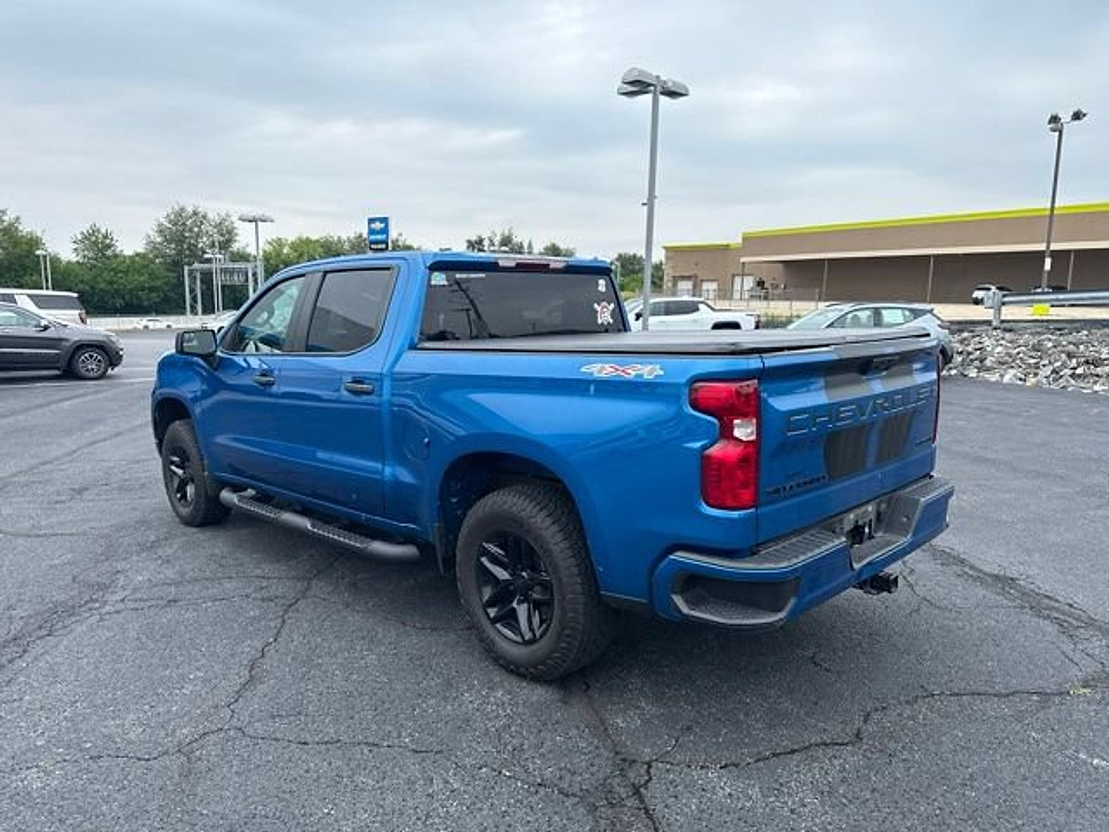 Used 2022 Chevrolet Silverado 1500 Custom w/ Rally Edition AWD/4WD image 6