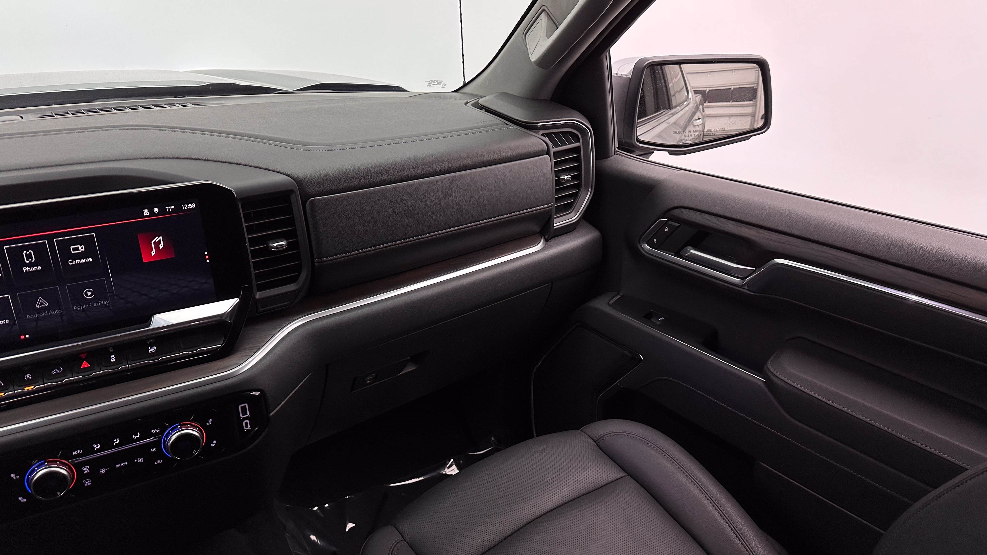 Used 2026 GMC Sierra 1500 SLT RWD image 28