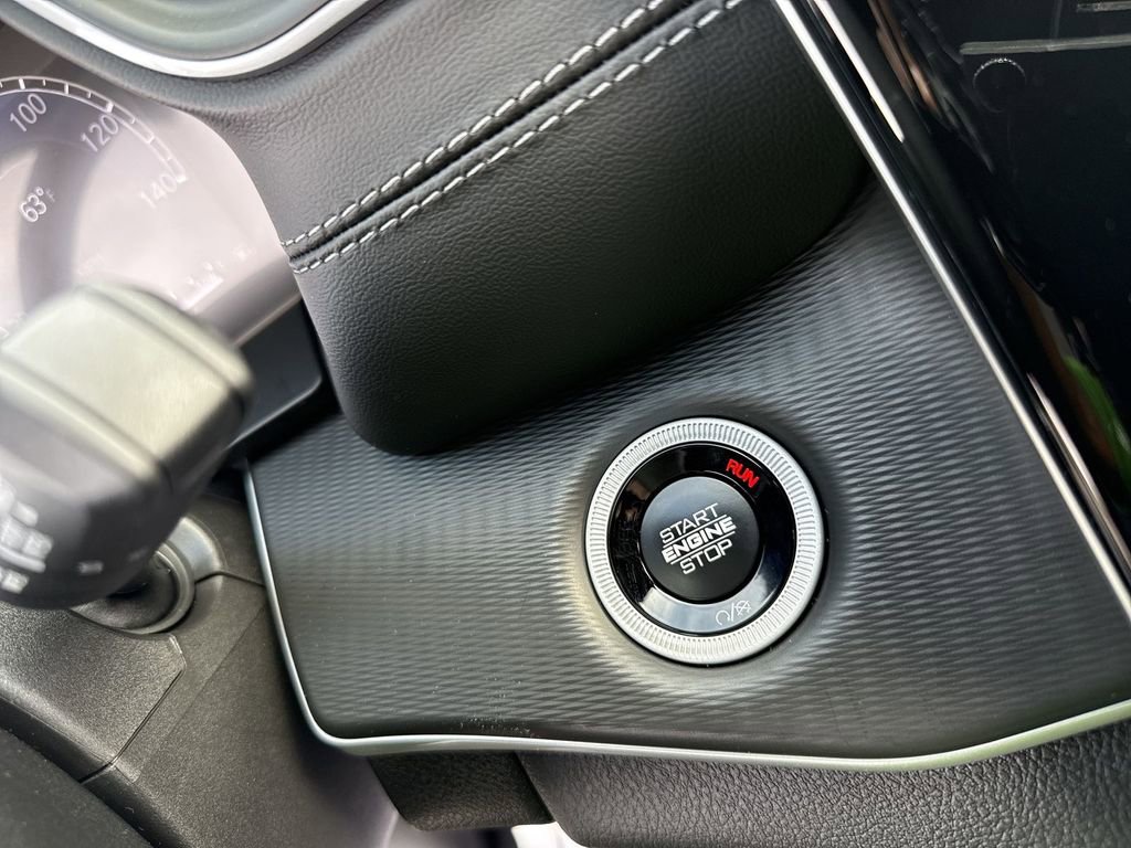 New 2025 Jeep Grand Cherokee L Laredo w/ Luxury Tech Group I image 19