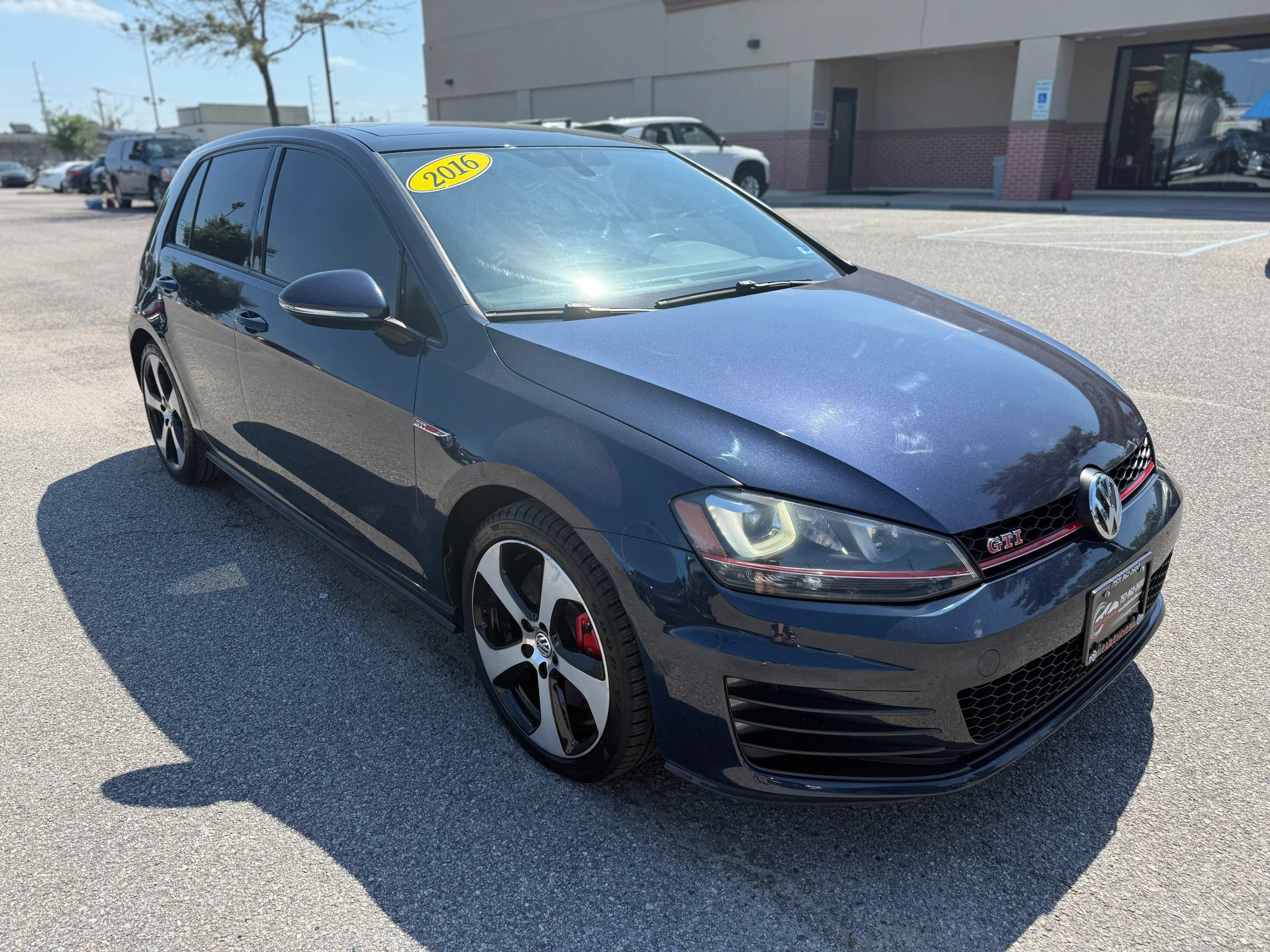 Used 2016 Volkswagen GTI Autobahn w/ Lighting Package (SEL) FWD image 6