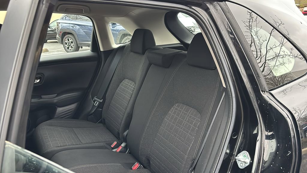 Used 2023 Honda HR-V LX image 27