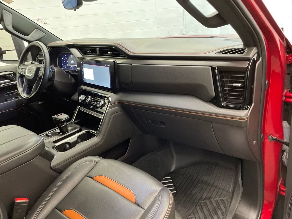 Used 2024 GMC Sierra 1500 AT4 w/ Technology Package AWD/4WD image 25