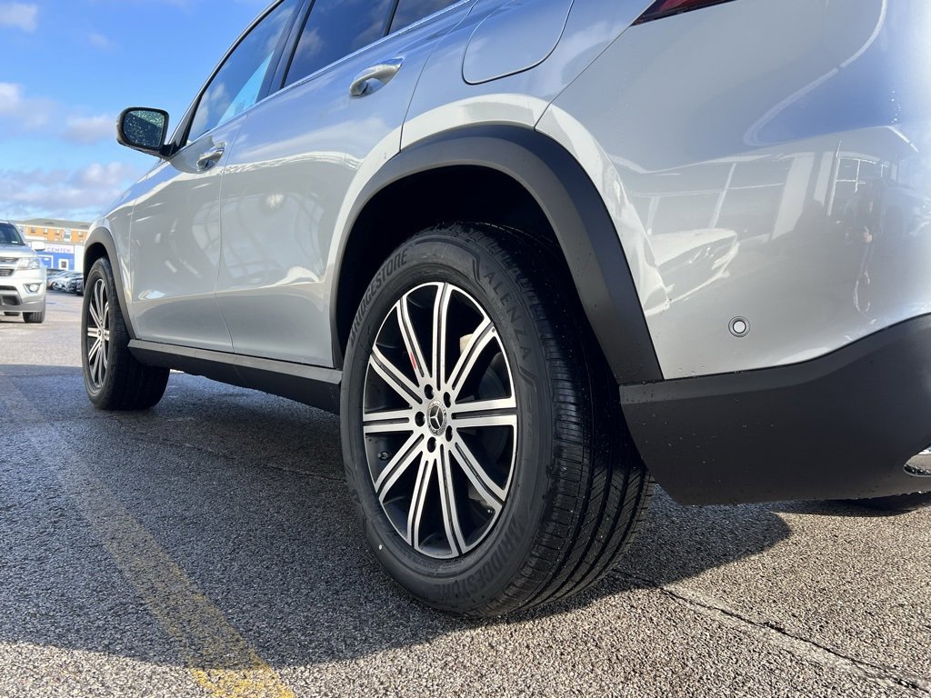 New 2025 Mercedes-Benz GLE 450e 4MATIC image 8