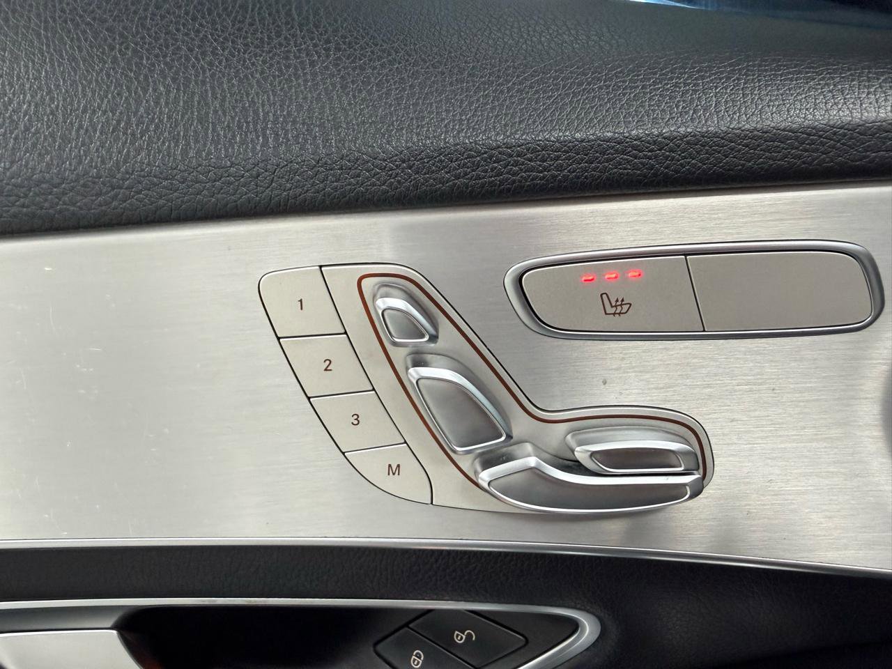 Used 2018 Mercedes-Benz C 300 Sedan image 22