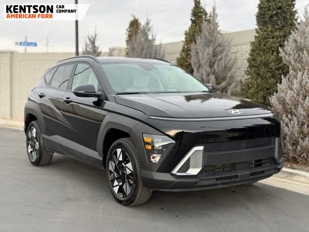Used 2025 Hyundai Kona SEL image 13