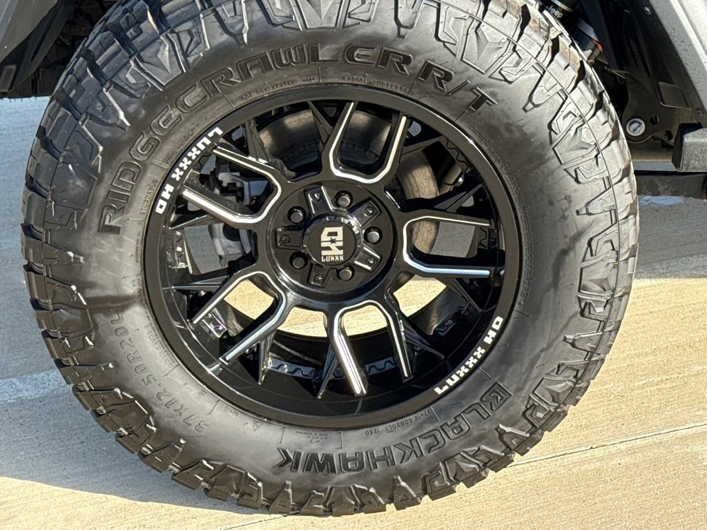 Used 2025 Jeep Gladiator Mojave image 10