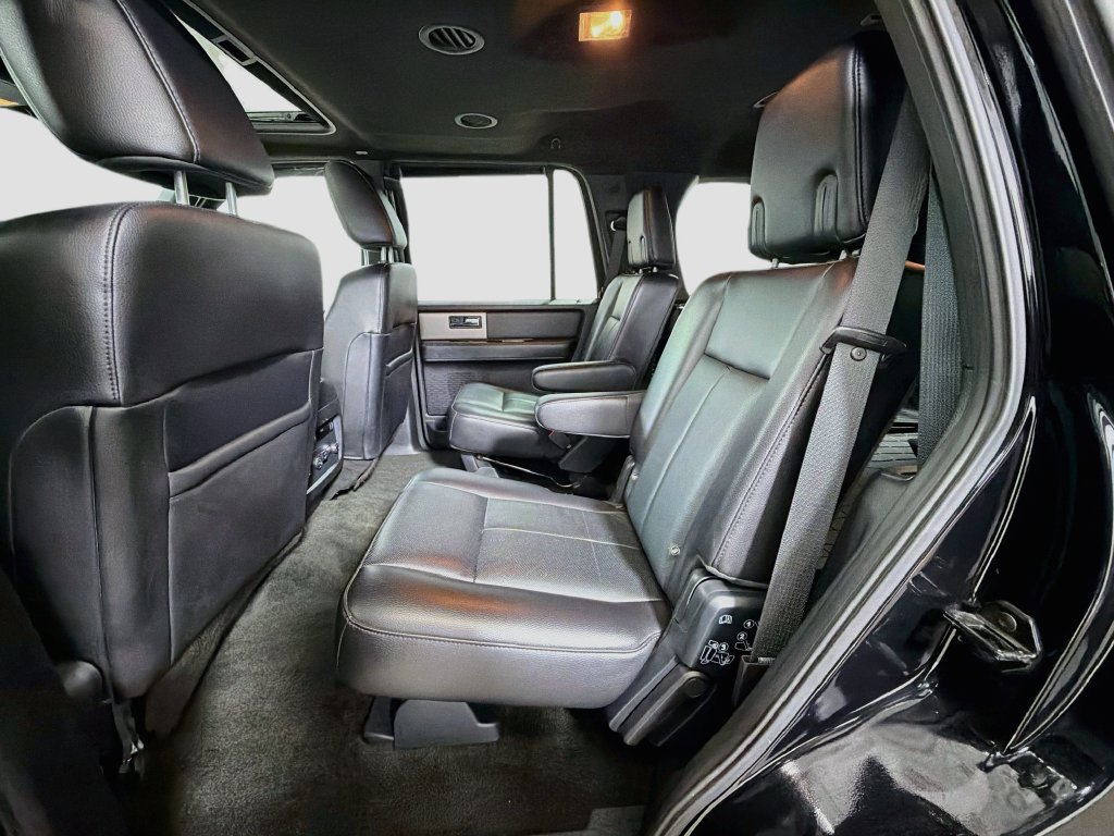 Used 2016 Ford Expedition Limited AWD/4WD image 27
