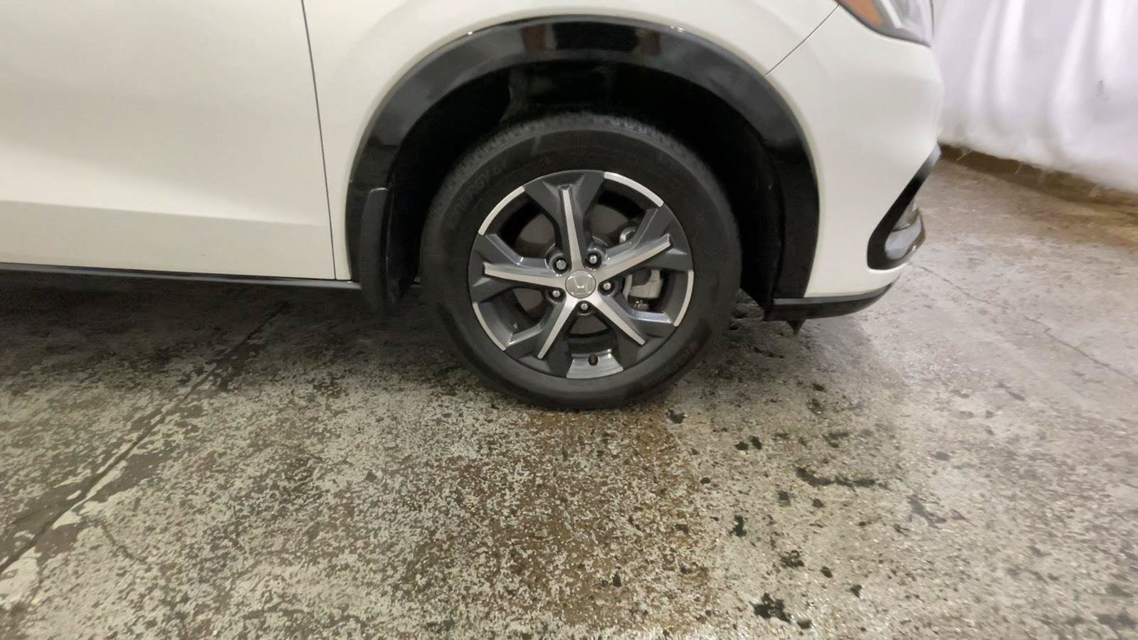 Certified 2025 Honda HR-V EX-L image 16