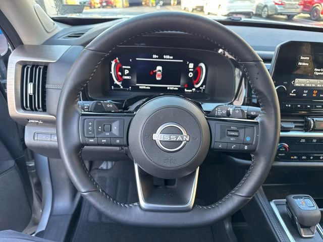 Used 2024 Nissan Pathfinder Platinum w/ Cargo Package image 19