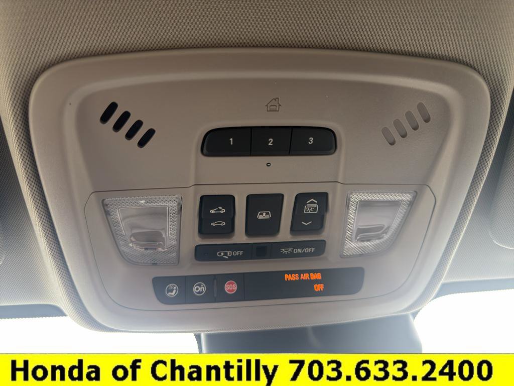 Used 2017 Buick LaCrosse Premium w/ Driver Confidence Package #2 FWD image 19