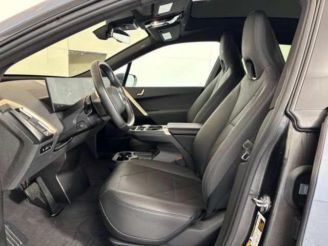 Used 2025 BMW iX xDrive50 AWD/4WD image 11