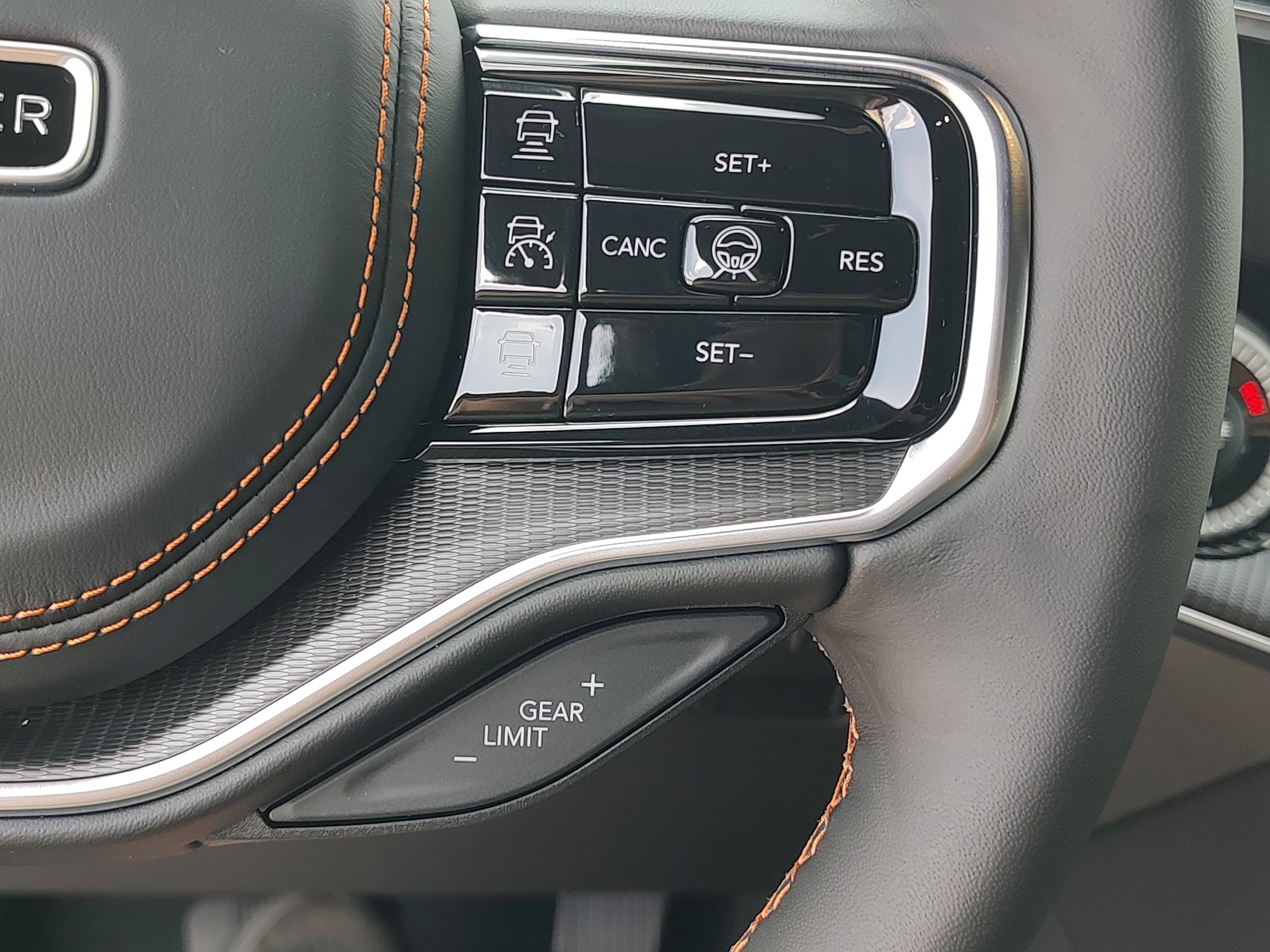 New 2026 Jeep Grand Wagoneer L Summit AWD/4WD image 20