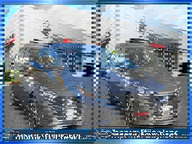 Certified 2025 Nissan Versa SV w/ Trunk Package