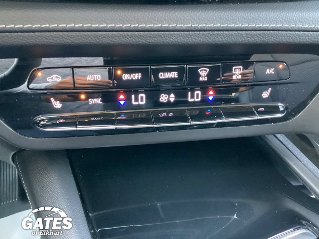 Used 2022 Buick Envision Preferred FWD image 18