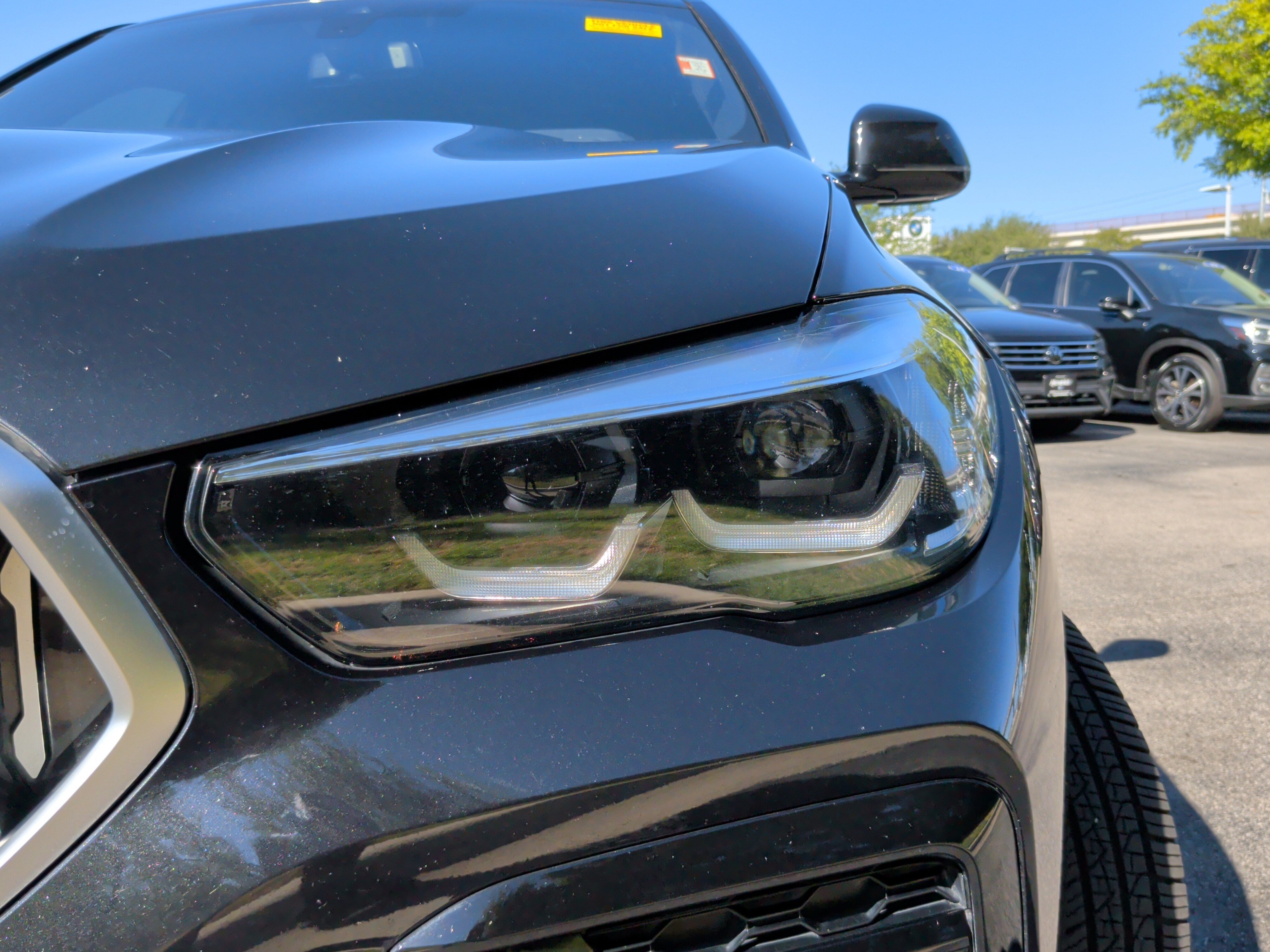 Used 2023 BMW X6 xDrive40i AWD/4WD image 3