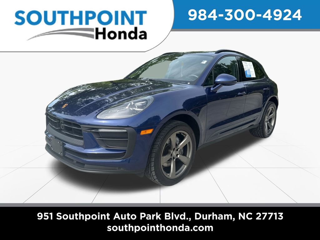 Used 2023 Porsche Macan Turbo image 3