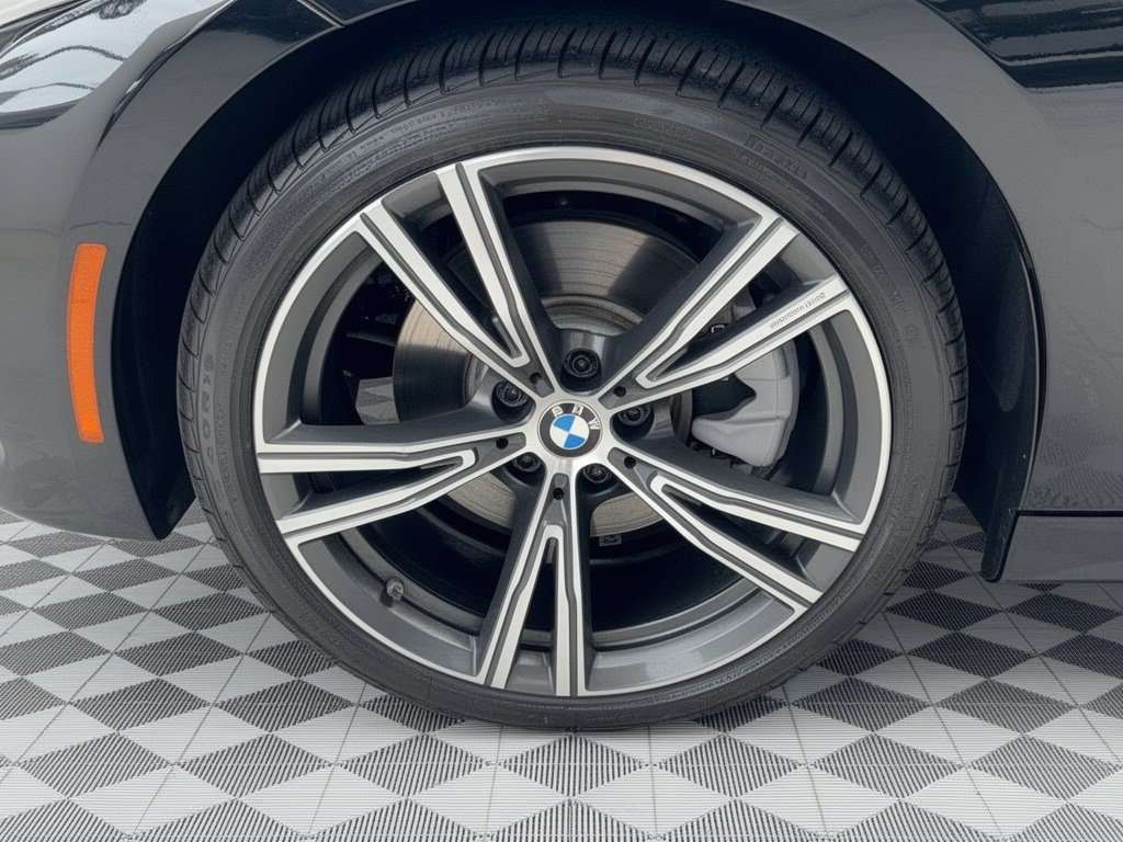 Used 2023 BMW 330i Sedan w/ Convenience Package RWD image 13