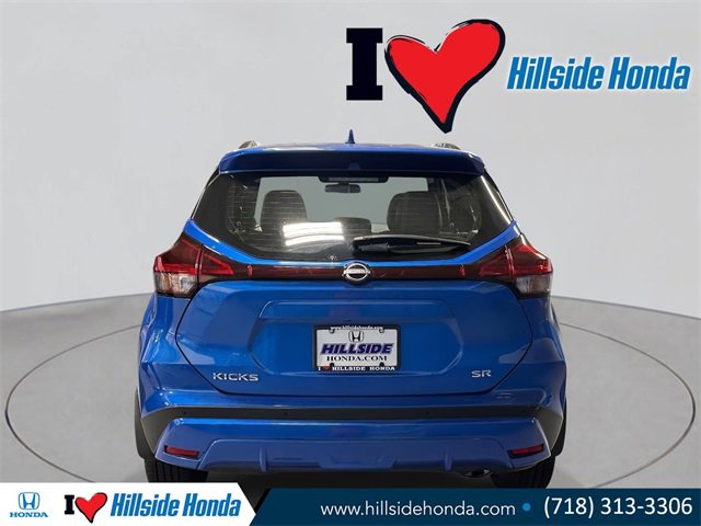 Used 2024 Nissan Kicks SR w/ SR Premium Package image 4