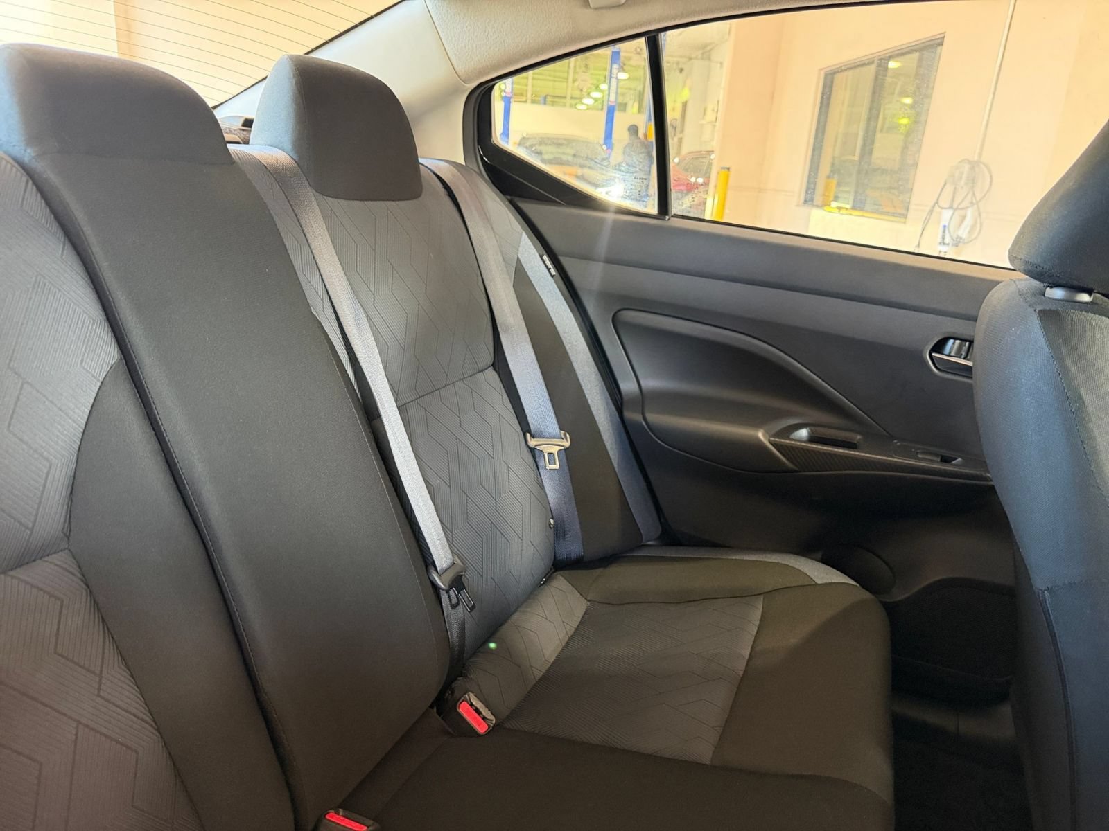 Used 2025 Nissan Versa SV w/ Trunk Package FWD image 31