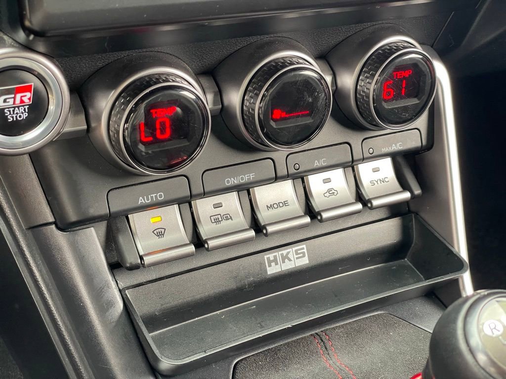 Used 2023 Toyota GR86 w/ ALL Weather Mat Package (TMS) RWD image 18